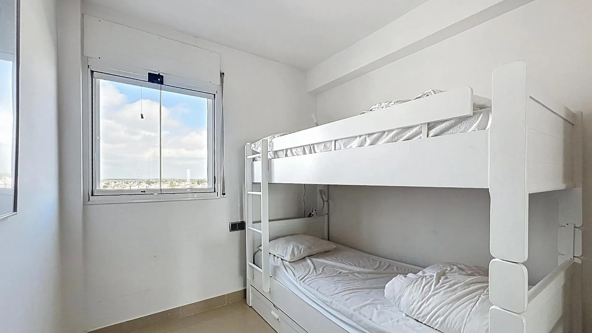 Port Grec 3 - Piso Vista Al Puerto Y Montana Apartment Empuriabrava Spain